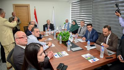 رئيس هيئة الدواء: تعزيز صناعة المستلزمات الطبية محليًا