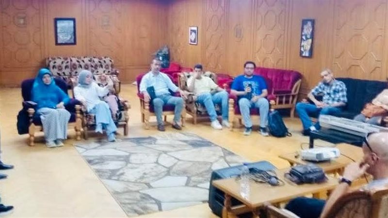 جانب من فعاليات الورش،