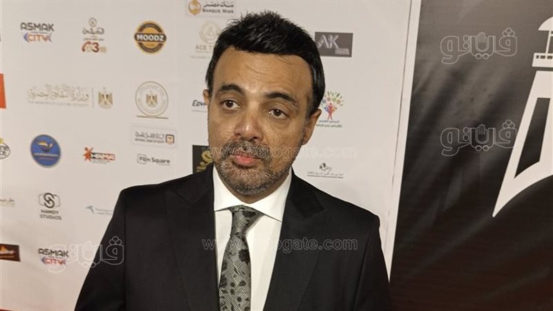 عمرو محمود ياسين