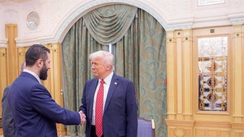ترامب والشرع فى لقاء