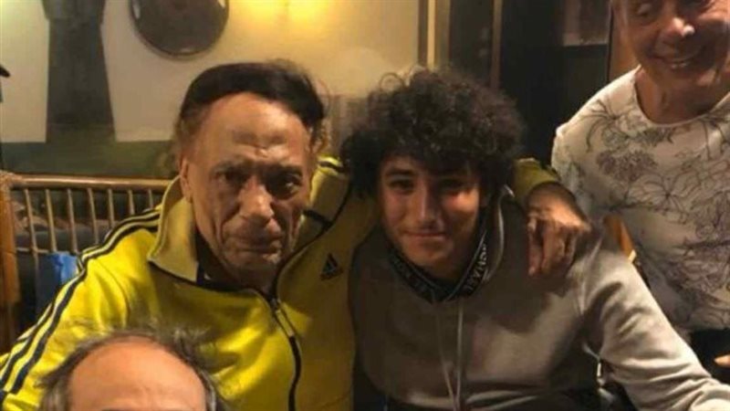 أكرم السعدني مع عادل