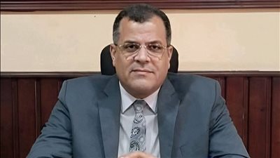 وكيل التعليم بدمياط يشيد بحضور الطلاب المكثف في أول العام الدراسي الجديد 
