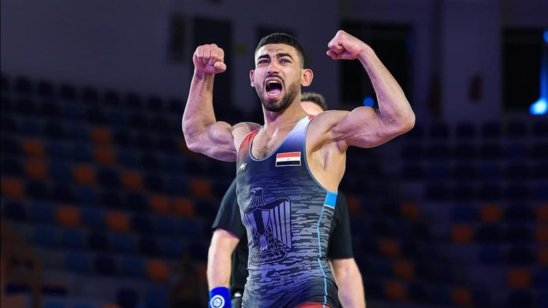 مؤمن ربيع، فيتو