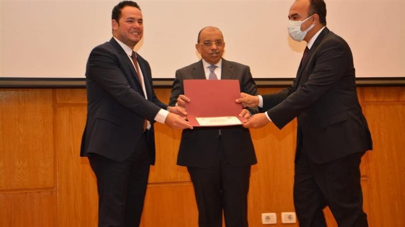 وزير التنمية المحلية