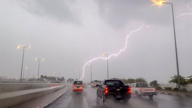 سقوط الأمطار الرعدية