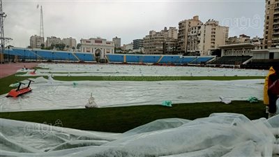 تغطية أرضية ملعب الإسكندرية بـ