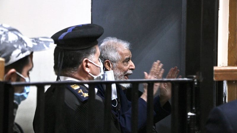  محاكمة محمود عزت