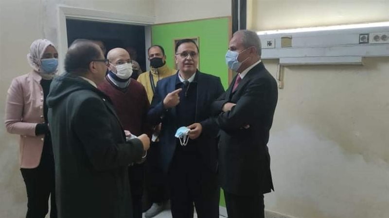  رئيس جامعة القناة