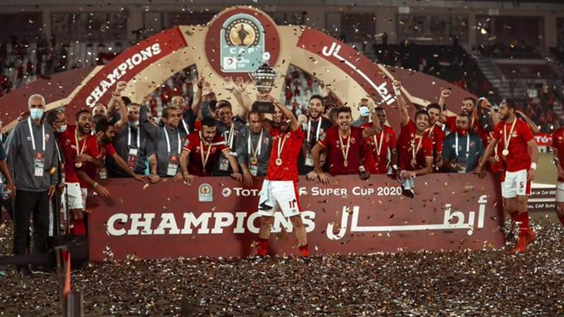 تتوج الأهلى بالسوبر