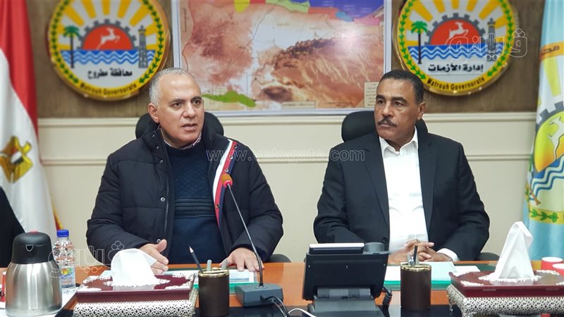 محافظ مطروح ووزير