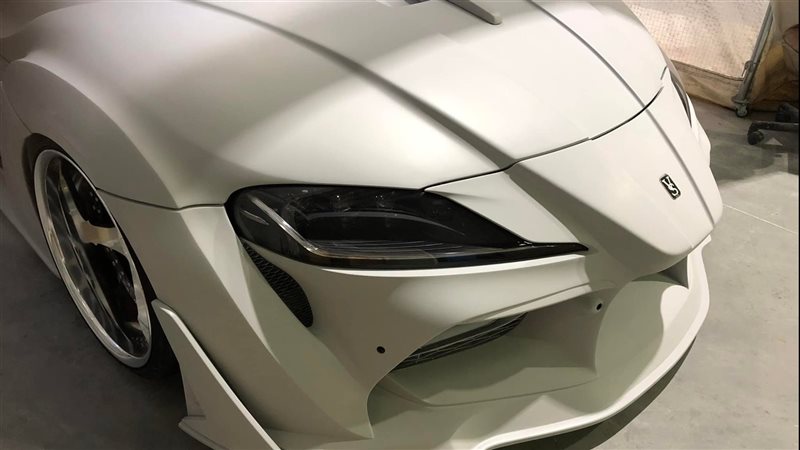 سيارات سوبرا تشارك