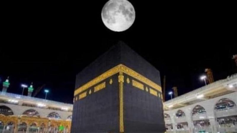 تعامد القمر على الكعبة