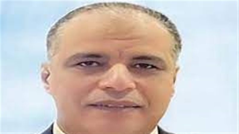 الدكتور علاء عزوز