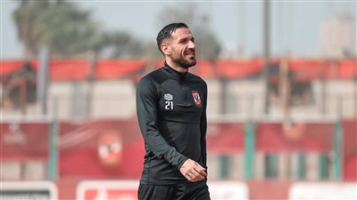  تدريبات منفردة لـ معلول وأيمن أشرف بمران الأهلي