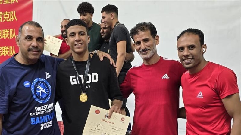 الفائزين في البطولة