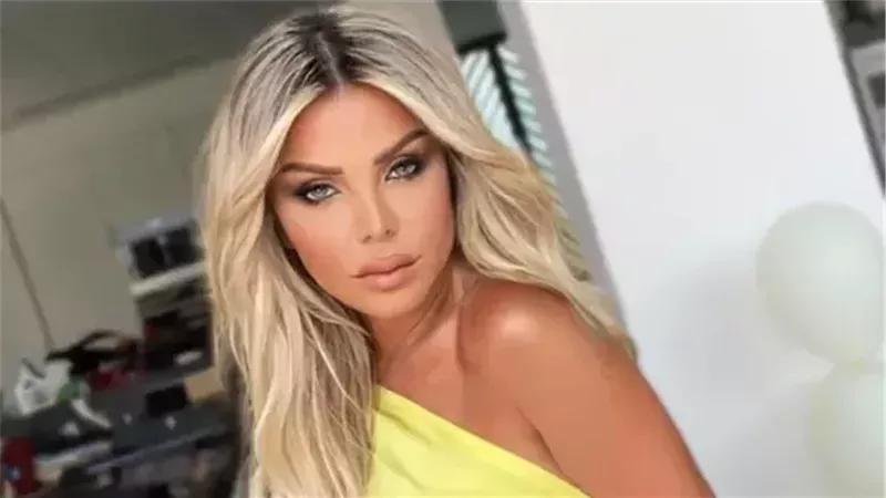 رزان مغربي 