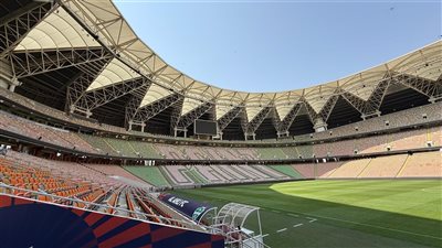 ملعب الجوهرة يتزين لاستقبال مباراة الأهلي السعودي وبيراميدز 