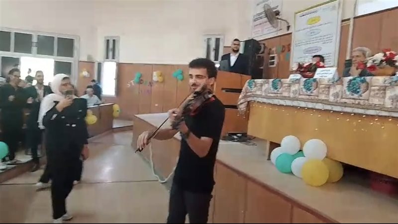 طالب طب بيطري يبدع