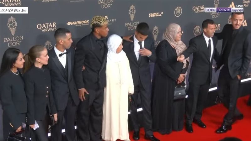 لامين يامال وجدته،