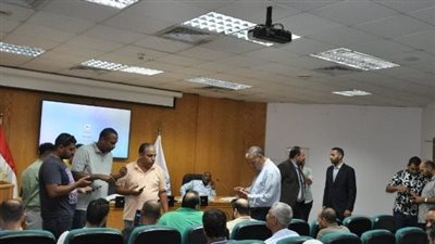 جامعة حلوان تطلق برنامجًا تدريبيًا للأمن الإداري لتفعيل تطبيق إلكتروني للدخول عبر QR Code
