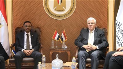 وزير التعليم العالي يؤكد دعمه الكامل للطلاب السودانيين ومساندتهم في ظل الظروف الراهنة 