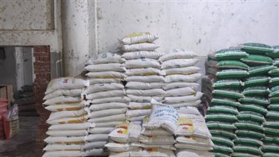 حملة أمنية مكبرة تضبط مصانع لإنتاج الأعلاف المغشوشة فى البحيرة
