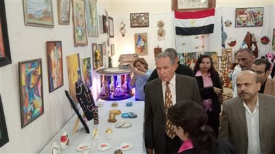 مدير التعليم بأسيوط يفتتح معرض التربية الفنية والمبدعين ومنتجات الريف المصرى (فيديو وصور) 