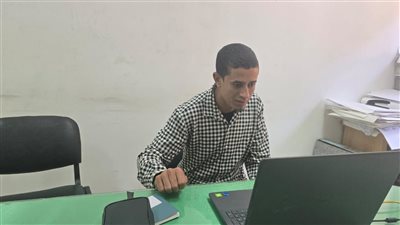 اختبارات جديدة للمرشحين للعمل بالأردن في مصنع نسيج وملابس جاهزة (صور)