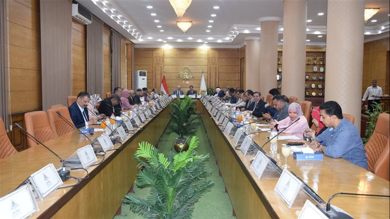مجلس جامعة بنها،فيتو