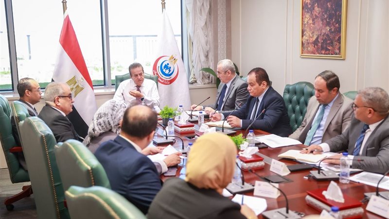 د.خالد عبدالغفار،