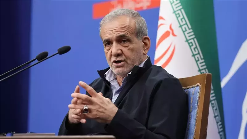 الرئيس الإيراني مسعود
