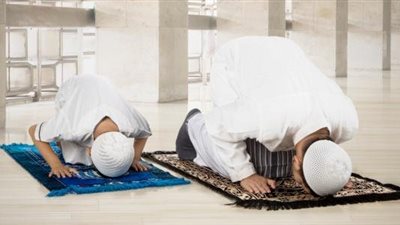 مواقيت الصلاة، موعد أذان الظهر اليوم الجمعة 17 - 10 - 2025 في القاهرة والمحافظات 	