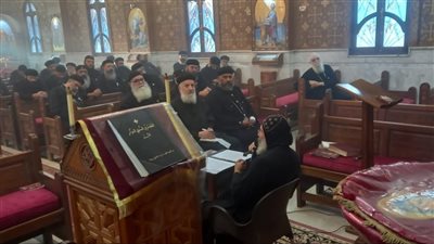 الأنبا صليب يترأس اجتماع كهنة إيبارشية ميت غمر