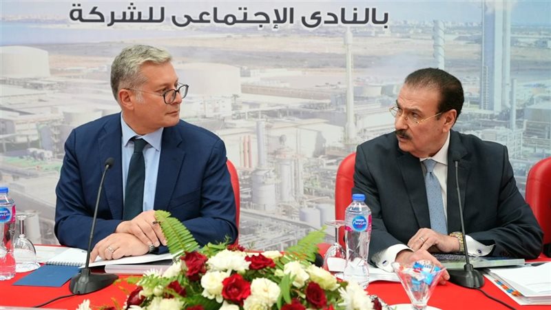 وزير البترول يشهد