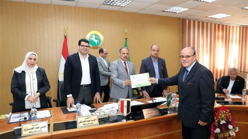  محافظ الشرقية يترأس