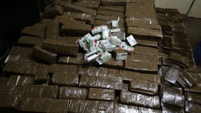 العثور على مخزن سري بداخله 3 أطنان مخدرات فى صحراء السويس