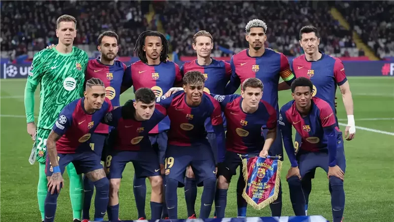 لاعبو برشلونة 