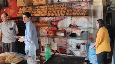 حملات مكثفة على المحال لضبط الأسعار وردع المتلاعبين وتوفير السلع للمواطنين بالمنصورة 