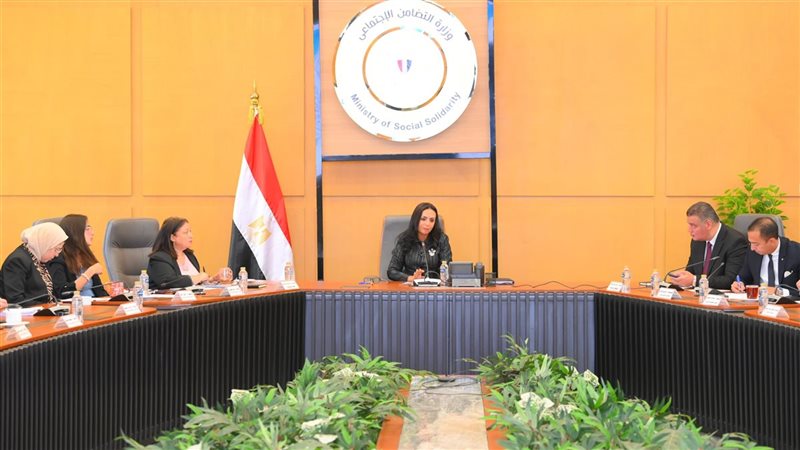 وزيرة التضامن مع