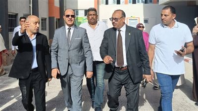 مدير مديرية التعليم بالأسكندرية يتابع انتظام العملية التعليمية بالمدارس 