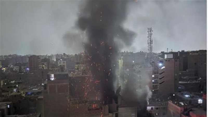 حريق هائل في 4 منازل