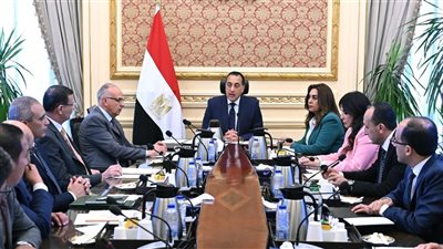 رئيس الوزراء يتابع الخطة التنفيذية لمنظومة تطهير المجاري المائية