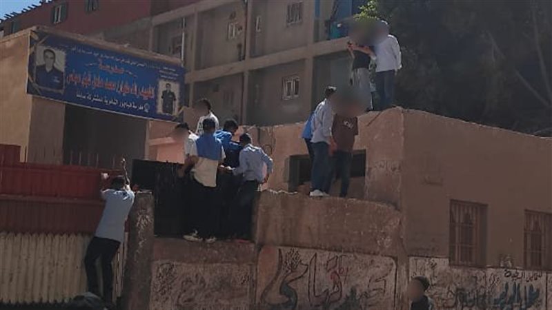 هروب جماعى من مدرسة