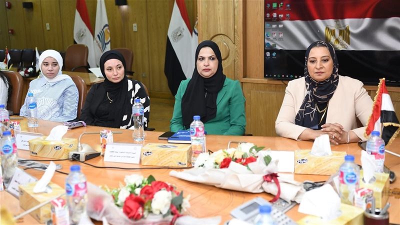 جامعة عين شمس، فيتو