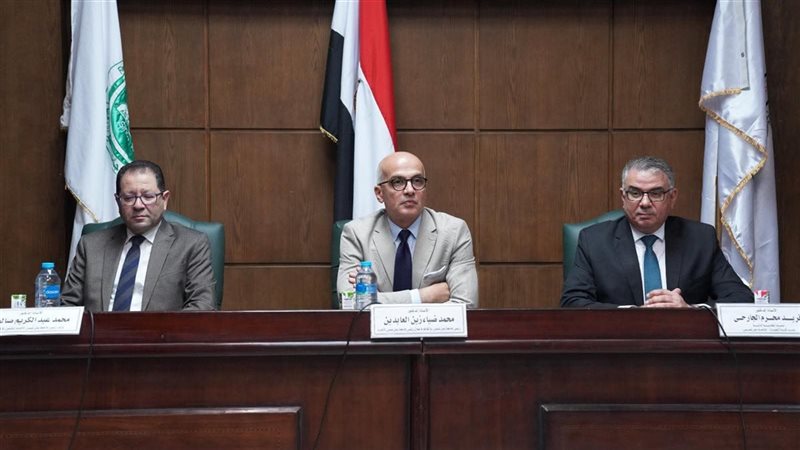 جامعة عين شمس، فيتو