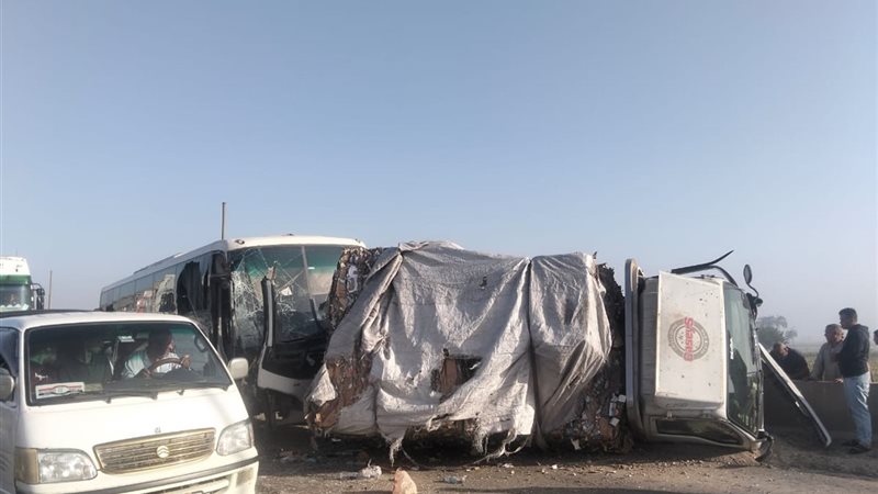 تصادم سيارة أجرة