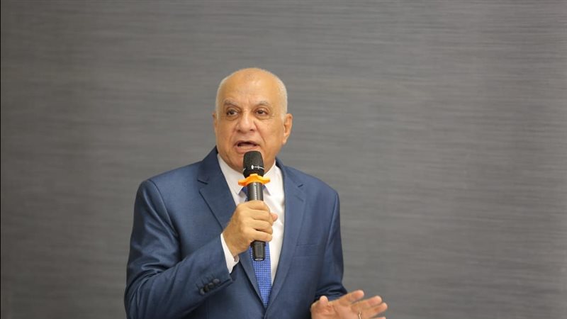 أكرم الشافعي رئيس