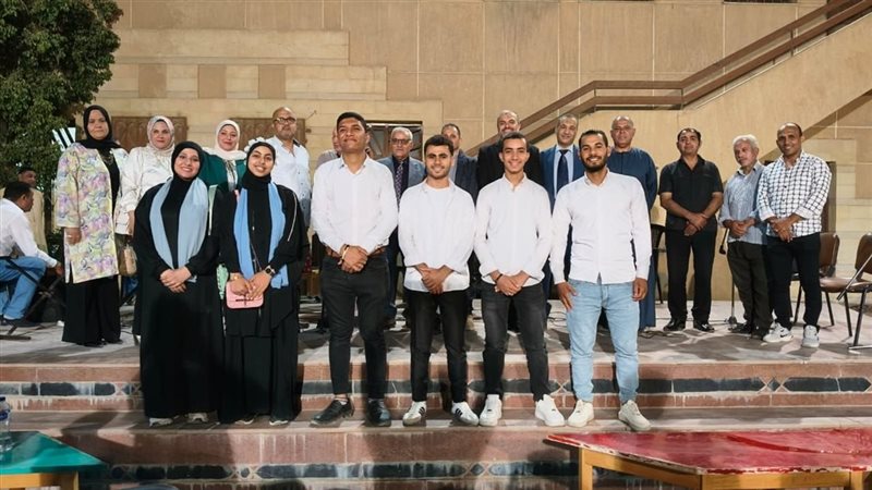اختفال، فيتو