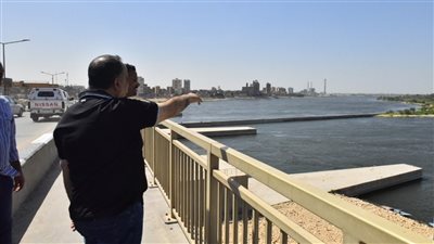 محافظ أسيوط يزور القناطر الجديدة لمتابعة الموقف المائي وارتفاع منسوب المياه (صور) 