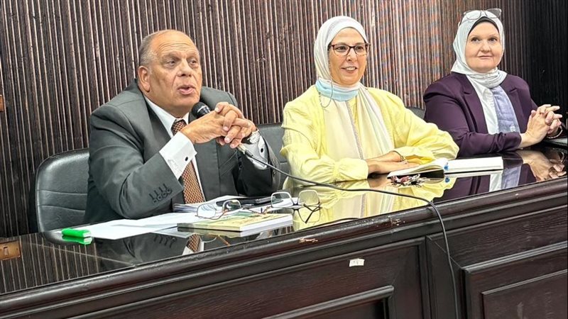  ندوة عن الإعلام